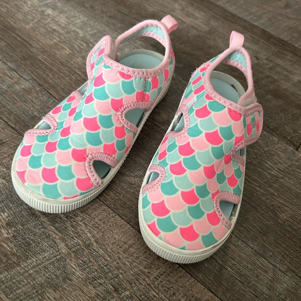Carter’s water shoes size 9c - Picture 2 of 5